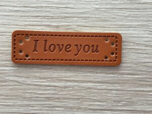 Leather look label I love you - 2.013